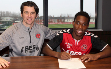 Fleetwood Teenager Matete Turns Pro