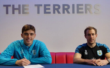 Terriers Tie Down Teenage Keeper Bilokapic