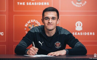 The Seasiders Tie Daniels To Pro Deal