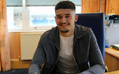 Gills Give Akehurst Pro Deal