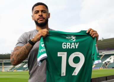 Pilgrims Snap Up Gray