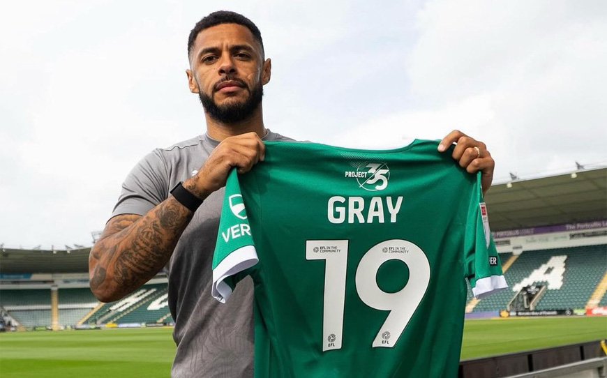 Pilgrims Snap Up Gray