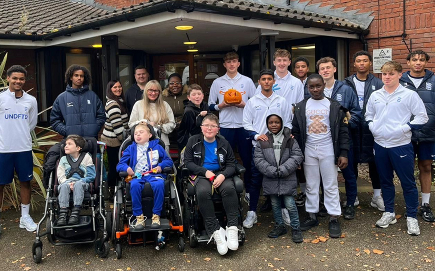 Blues Youngsters Visit Children's Hospice