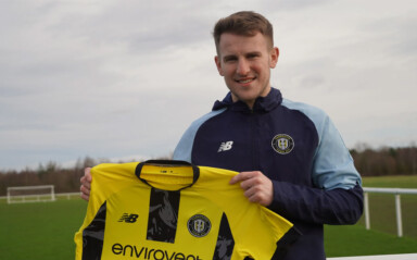 Morris Completes Harrogate Switch